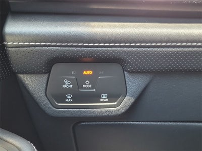 2024 Volkswagen Atlas Cross Sport 2.0T SEL