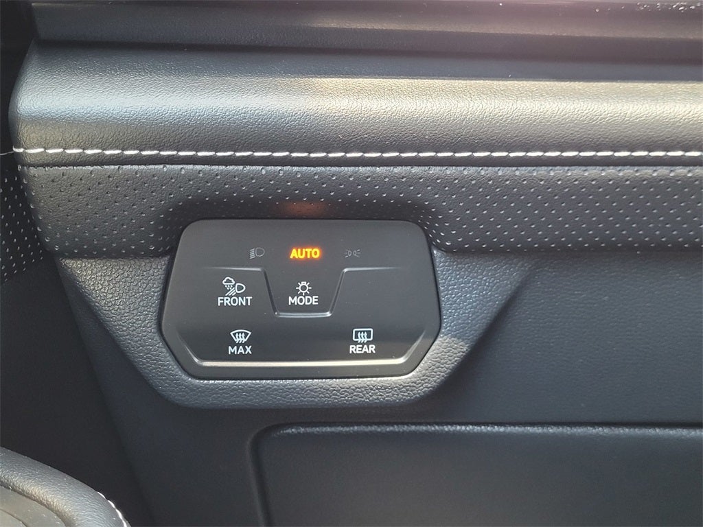 2024 Volkswagen Atlas Cross Sport 2.0T SEL