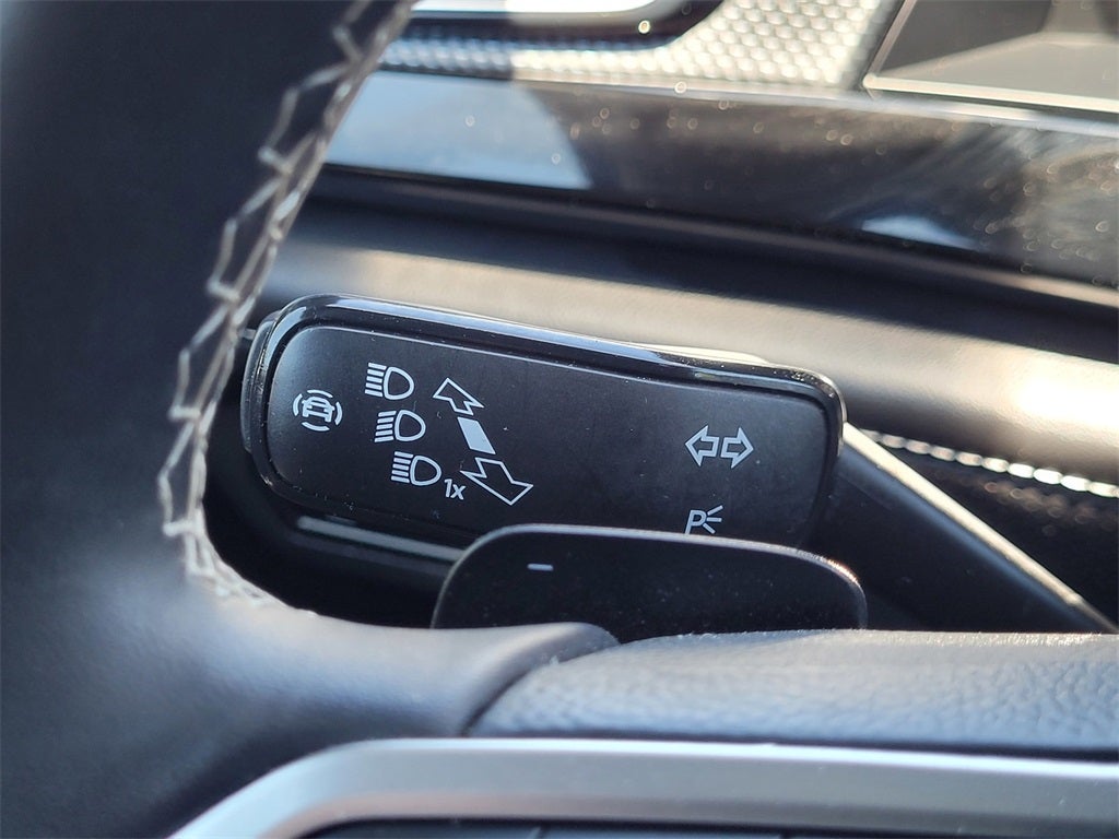 2024 Volkswagen Atlas Cross Sport 2.0T SEL