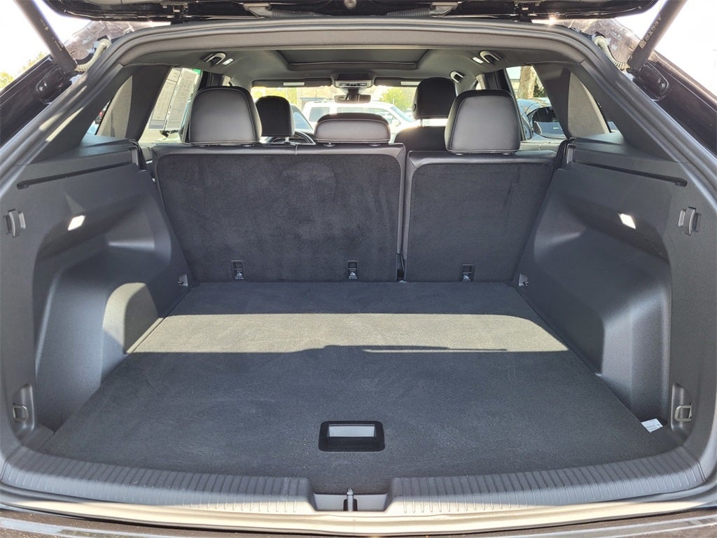 2024 Volkswagen Atlas Cross Sport 2.0T SEL