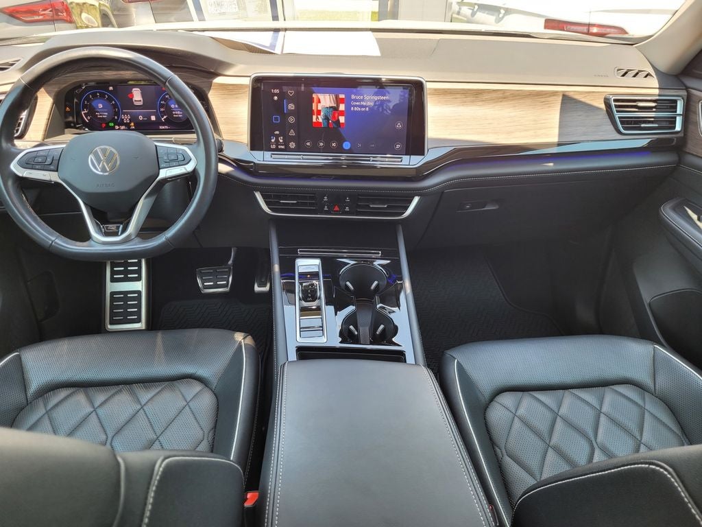 2025 Volkswagen Atlas 2.0T SEL Premium R-Line