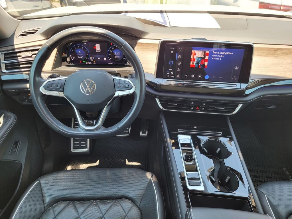2025 Volkswagen Atlas 2.0T SEL Premium R-Line