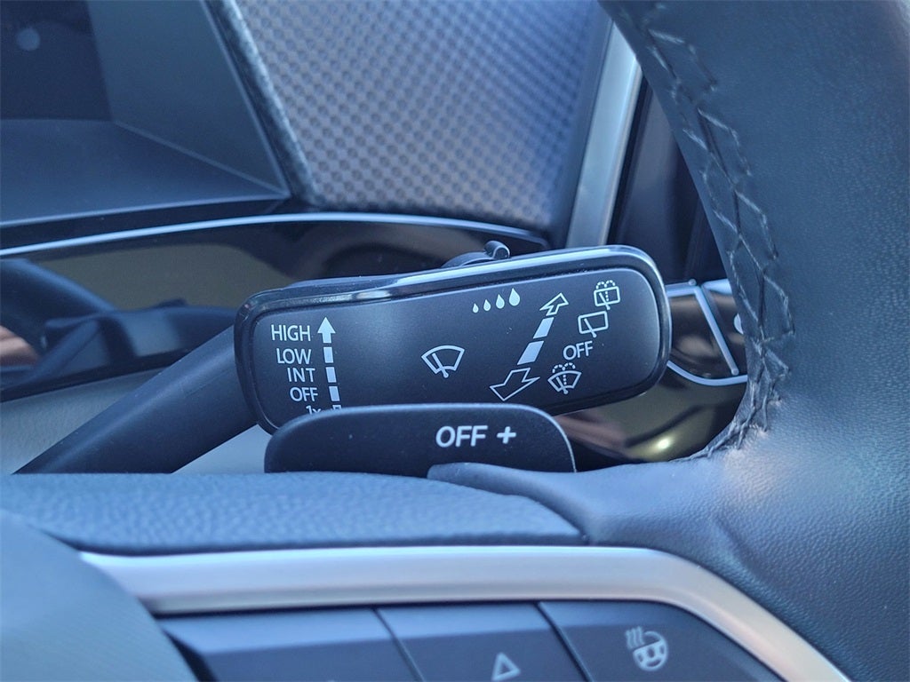 2024 Volkswagen Atlas 2.0T Peak Edition SEL