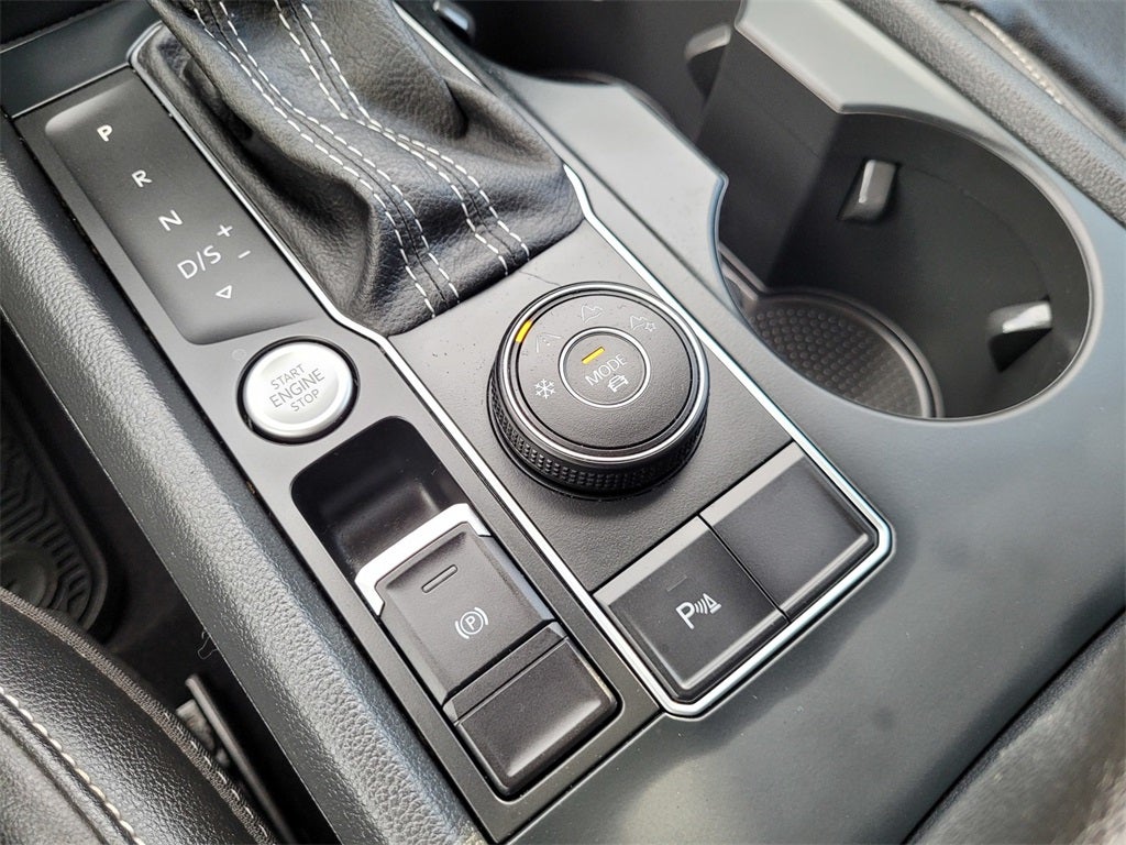 2021 Volkswagen Atlas 3.6L V6 SE w/Technology