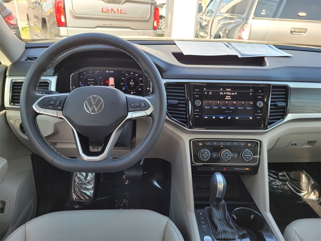2023 Volkswagen Atlas 3.6L V6 SE w/Technology