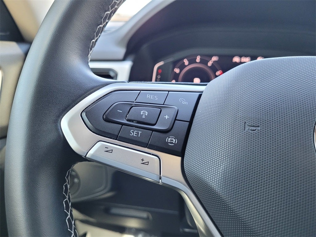 2022 Volkswagen Atlas 3.6L V6 SE w/Technology