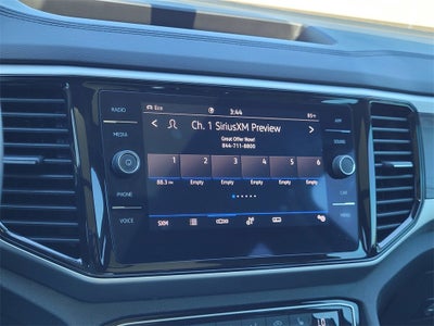 2022 Volkswagen Atlas 3.6L V6 SE w/Technology