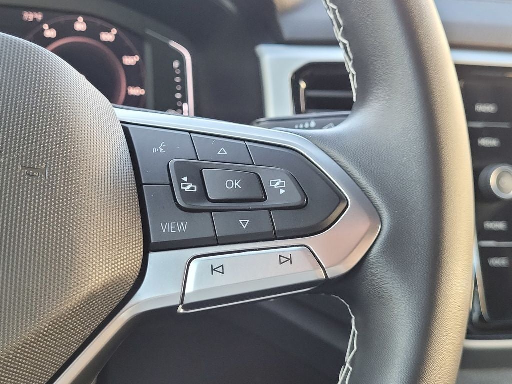 2023 Volkswagen Atlas Cross Sport 2.0T SE w/Technology