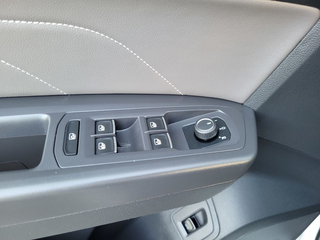 2023 Volkswagen Atlas Cross Sport 2.0T SE w/Technology