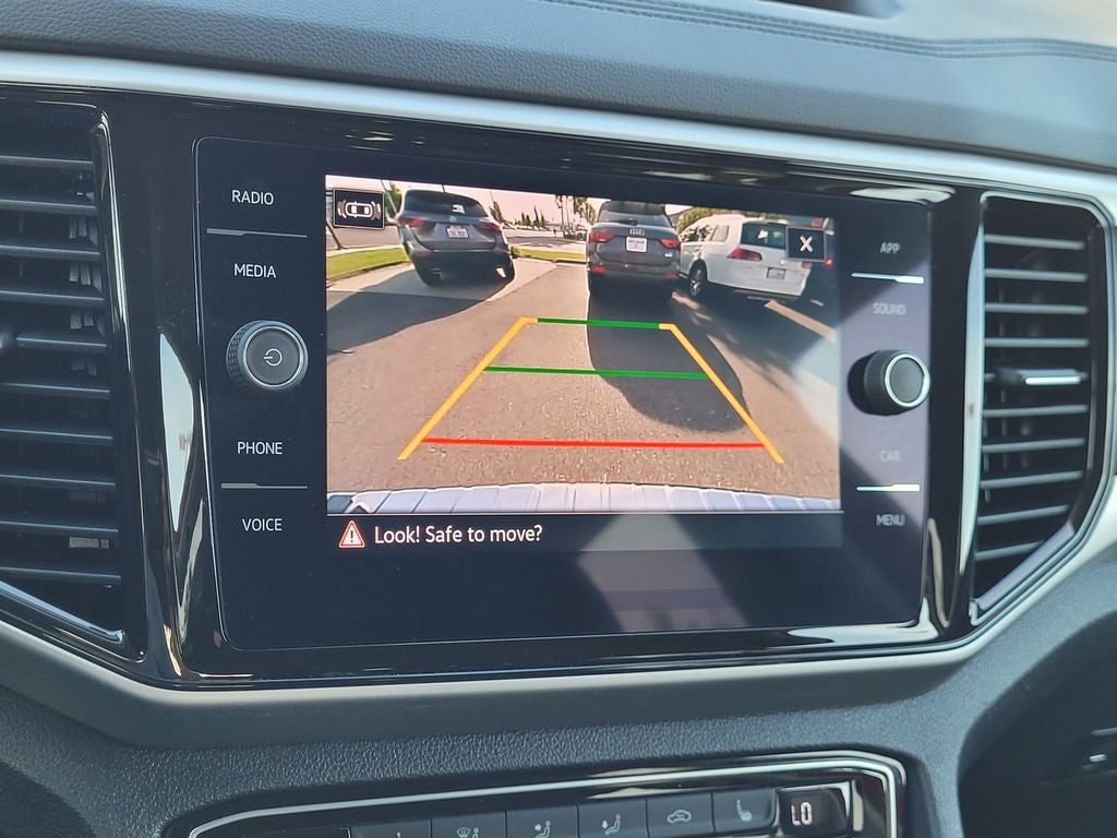 2023 Volkswagen Atlas 3.6L V6 SE w/Technology
