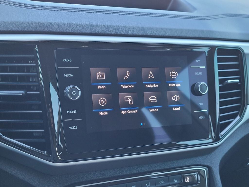 2023 Volkswagen Atlas 3.6L V6 SE w/Technology