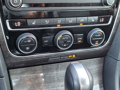 2018 Volkswagen Passat 2.0T SE w/Technology