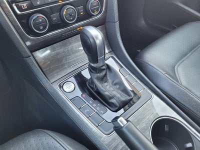 2018 Volkswagen Passat 2.0T SE w/Technology