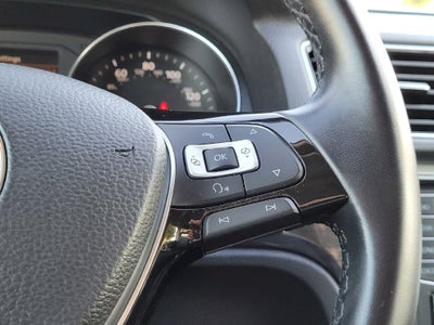2018 Volkswagen Passat 2.0T SE w/Technology