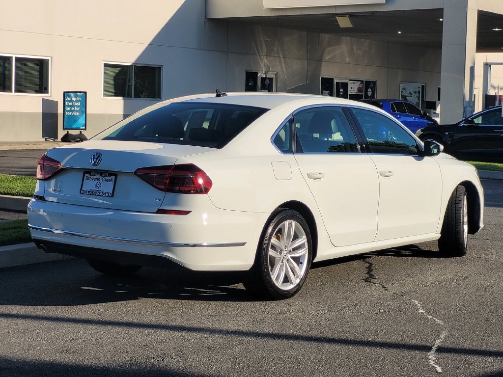 2018 Volkswagen Passat 2.0T SE w/Technology
