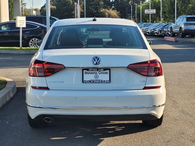 2018 Volkswagen Passat 2.0T SE w/Technology
