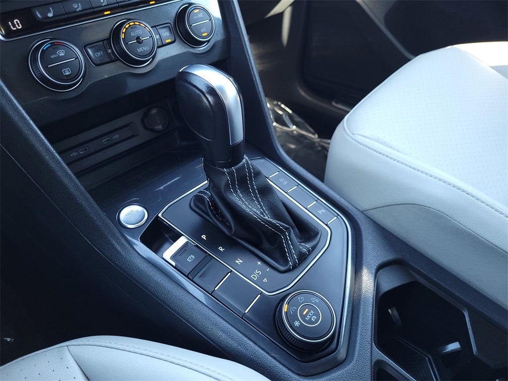 2021 Volkswagen Tiguan 2.0T SE R-Line Black