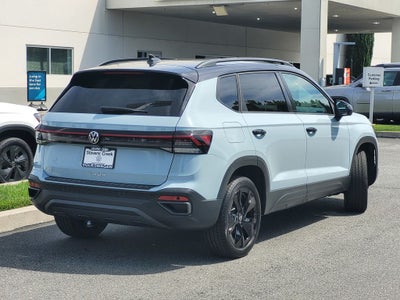 2025 Volkswagen Taos 1.5T SE Black