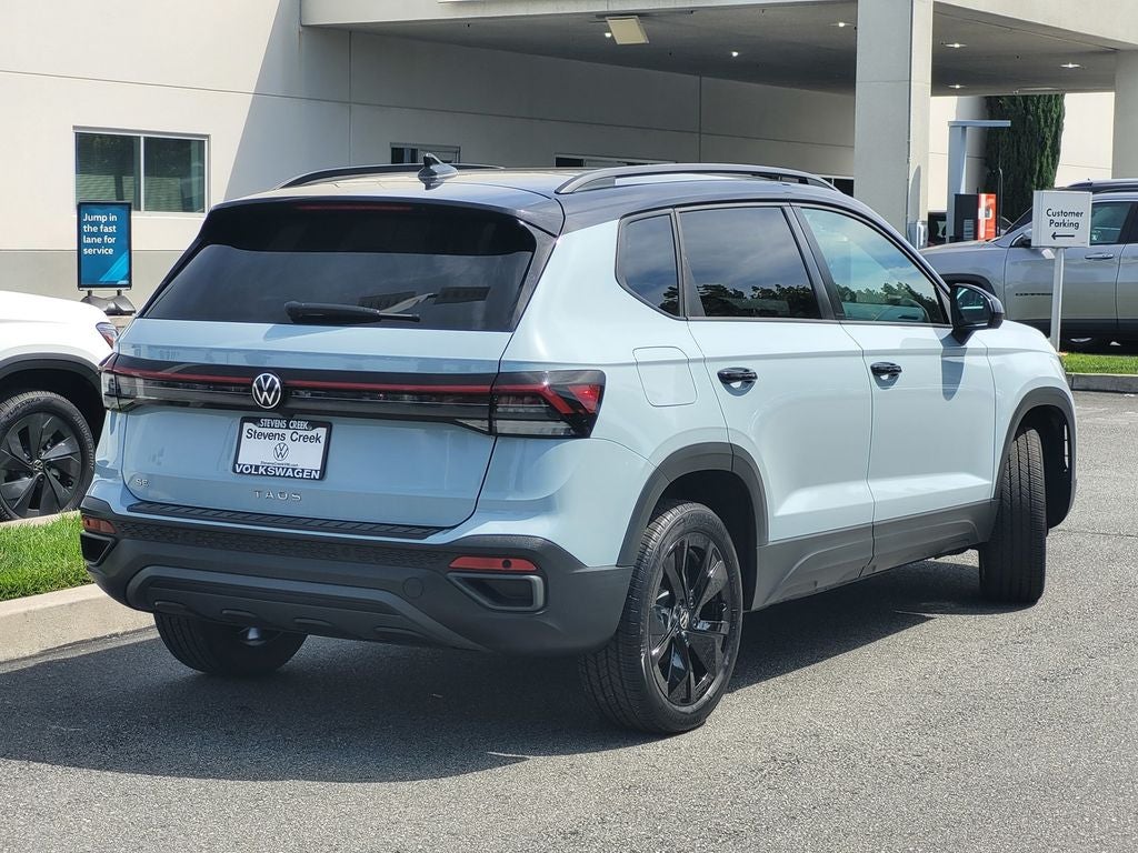 2025 Volkswagen Taos 1.5T SE Black