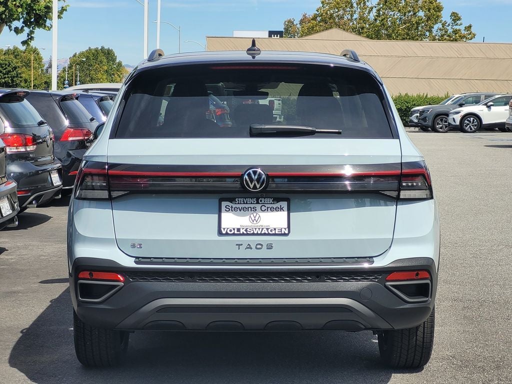 2025 Volkswagen Taos 1.5T SE Black