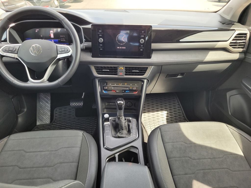2025 Volkswagen Taos 1.5T SE Black