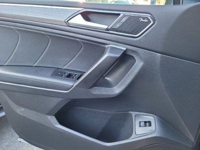 2024 Volkswagen Tiguan 2.0T SEL R-Line