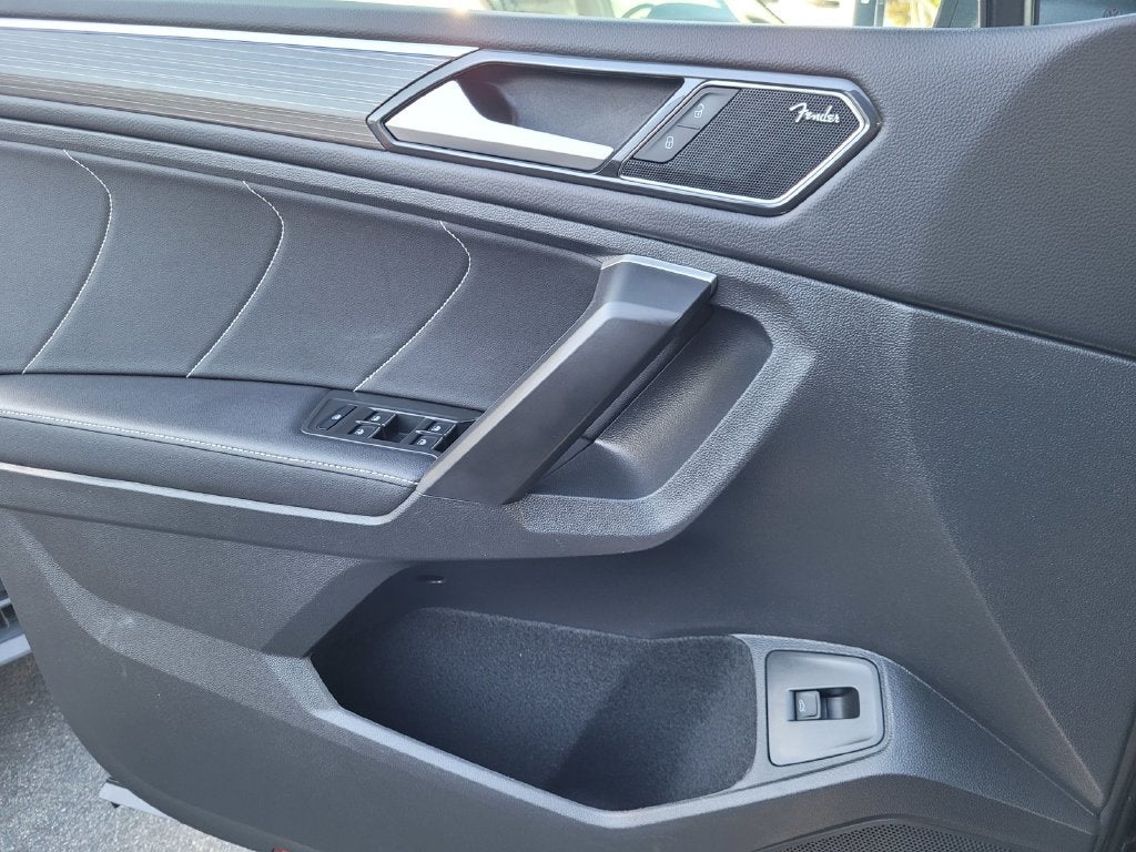 2024 Volkswagen Tiguan 2.0T SEL R-Line