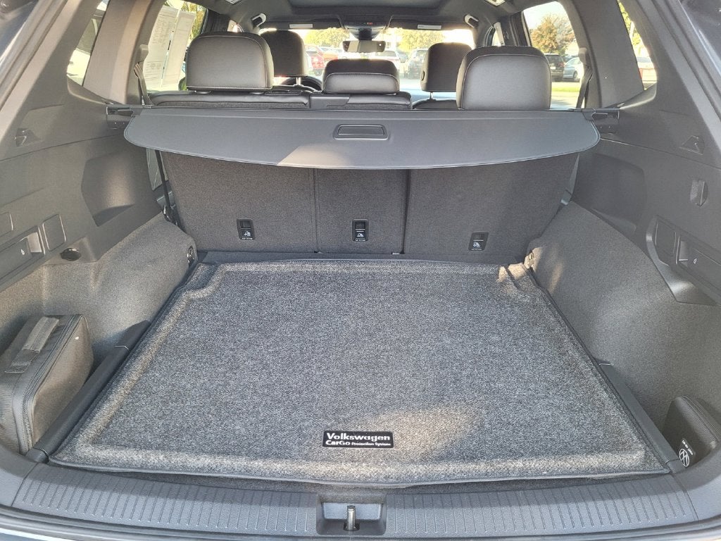 2024 Volkswagen Tiguan 2.0T SEL R-Line