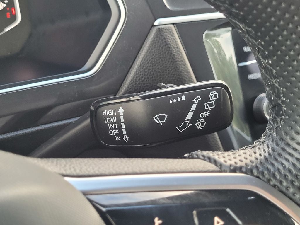 2024 Volkswagen Tiguan 2.0T SEL R-Line