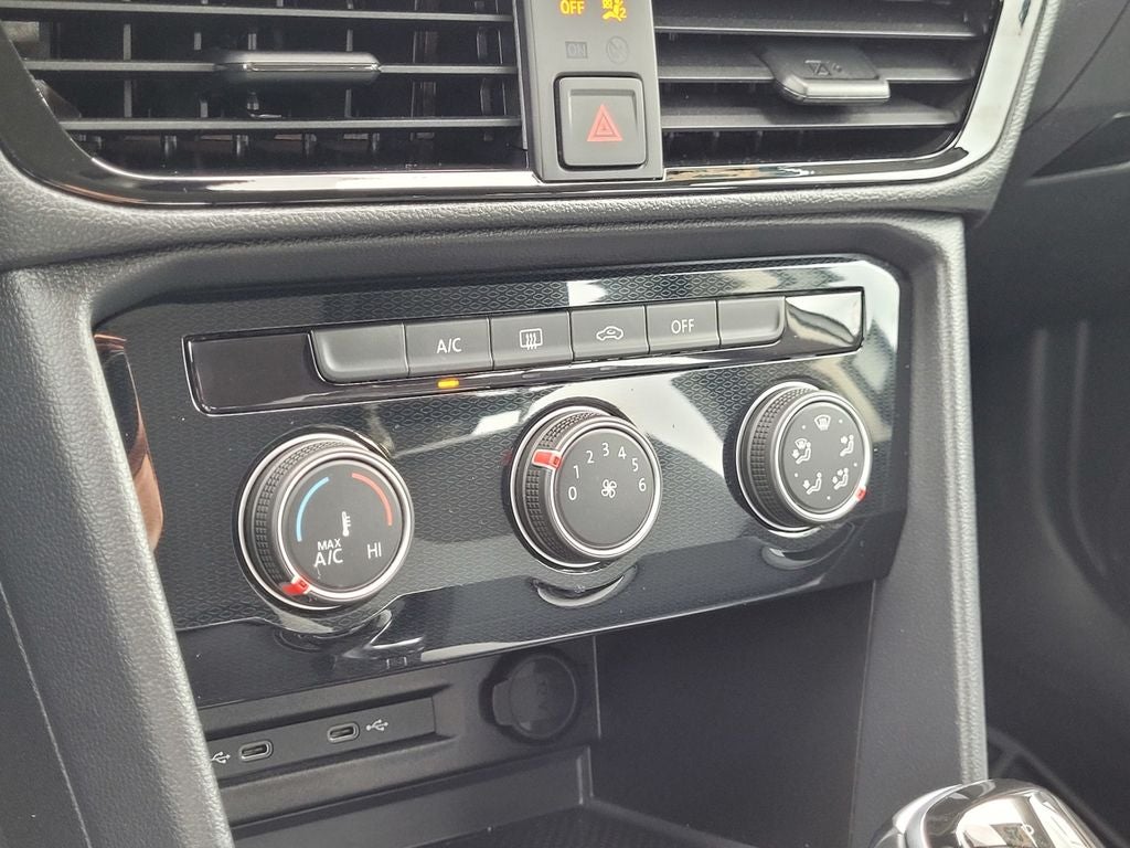 2025 Volkswagen Taos 1.5T S