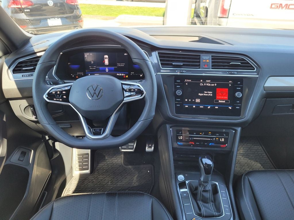 2022 Volkswagen Tiguan 2.0T SE R-Line Black