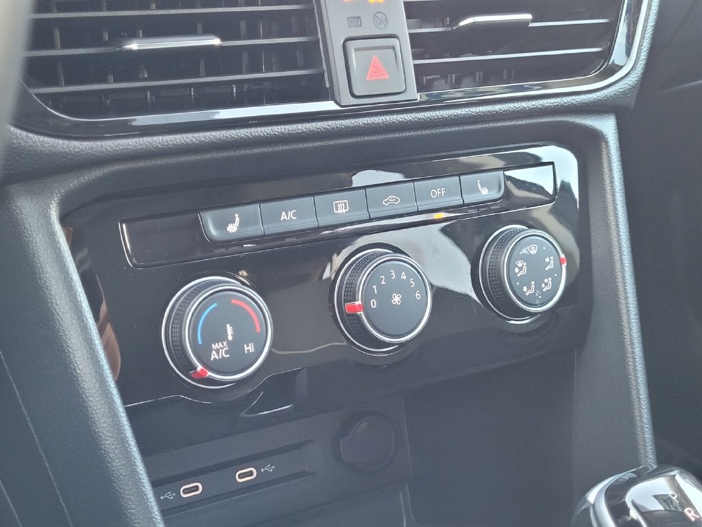 2023 Volkswagen Taos 1.5T SE