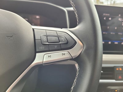 2025 Volkswagen Taos 1.5T SE