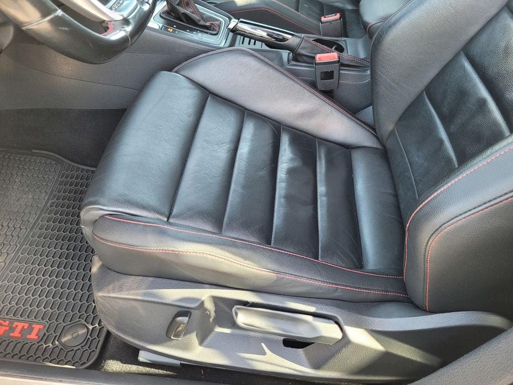 2016 Volkswagen Golf GTI SE