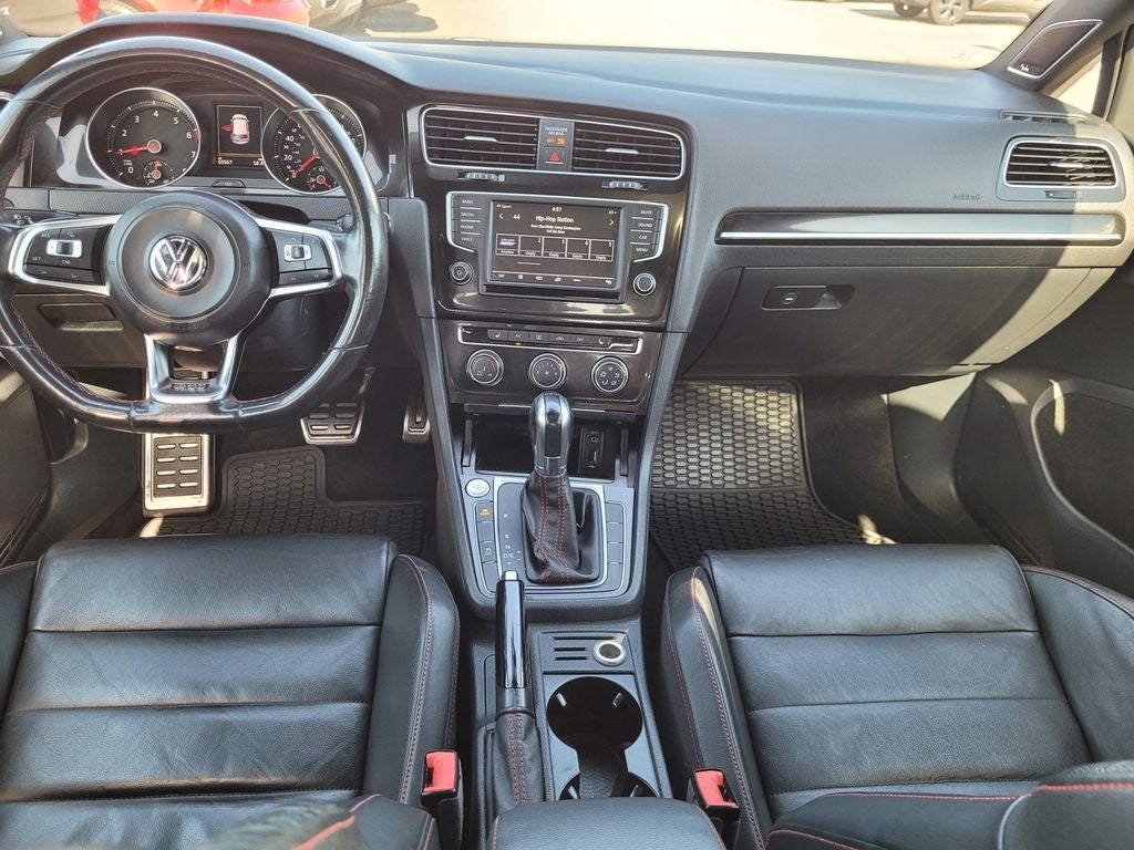 2016 Volkswagen Golf GTI SE