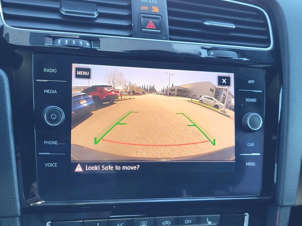 2018 Volkswagen Golf GTI 2.0T SE