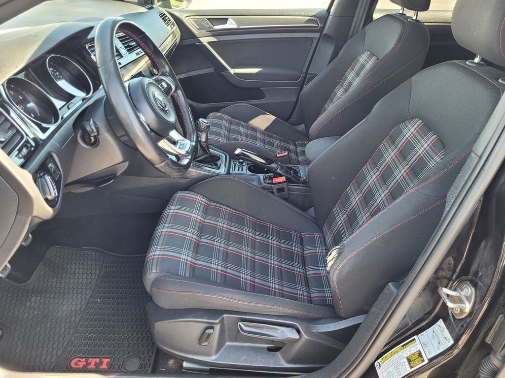 2018 Volkswagen Golf GTI 2.0T SE