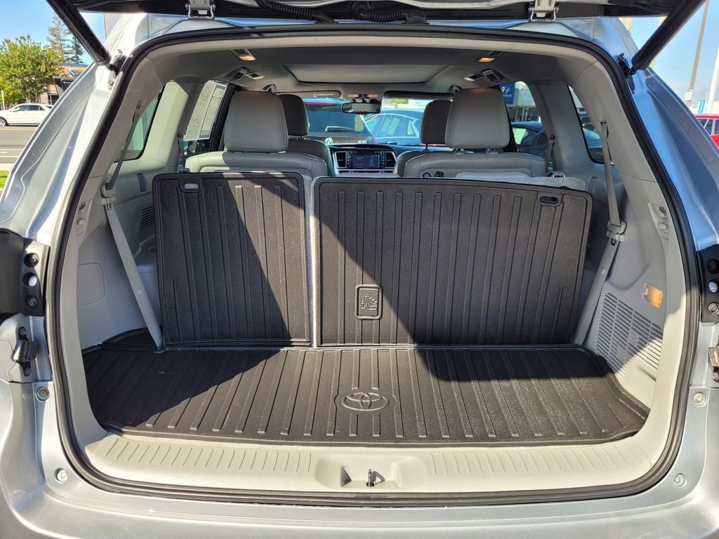2014 Toyota Highlander Hybrid Limited Platinum