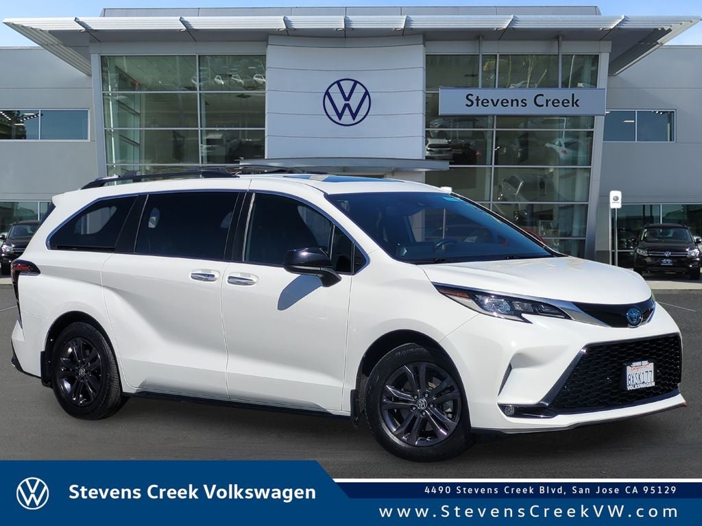 2022 Toyota Sienna XSE 7 Passenger