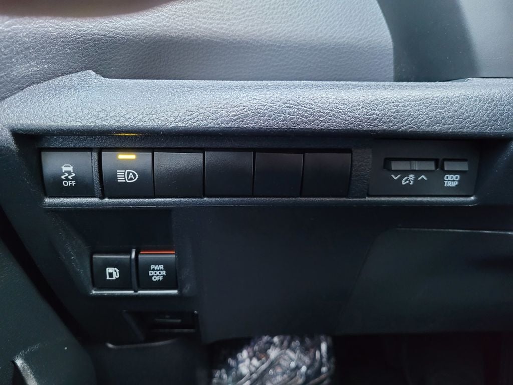 2022 Toyota Sienna XSE 7 Passenger