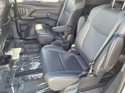 2022 Toyota Sienna XSE 7 Passenger
