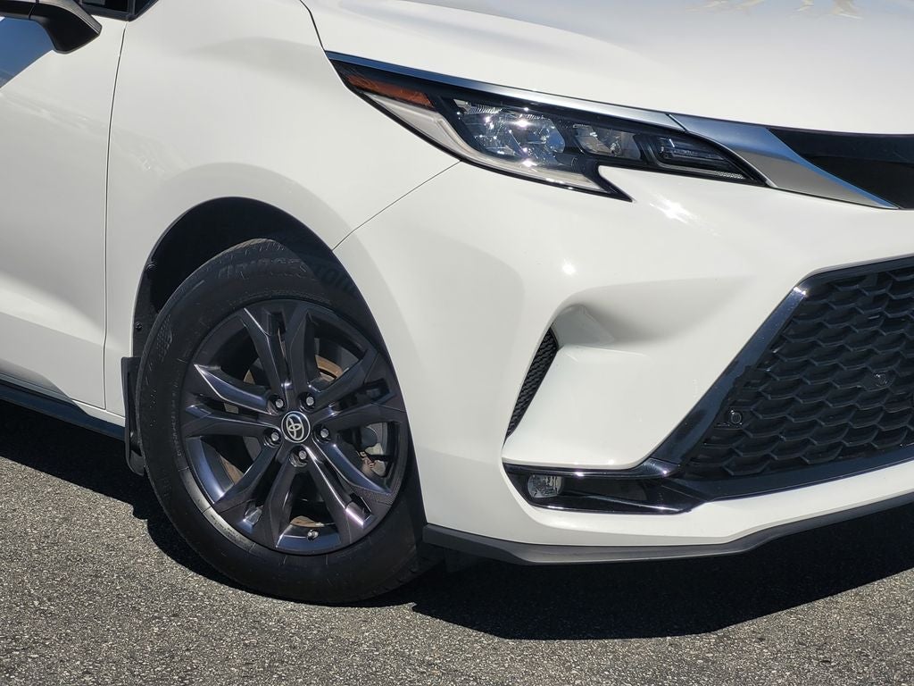 2022 Toyota Sienna XSE 7 Passenger
