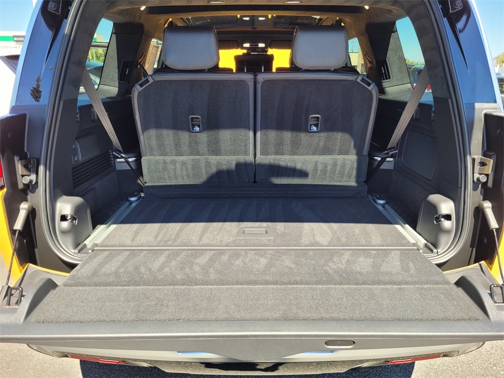 2023 Rivian R1S Adventure