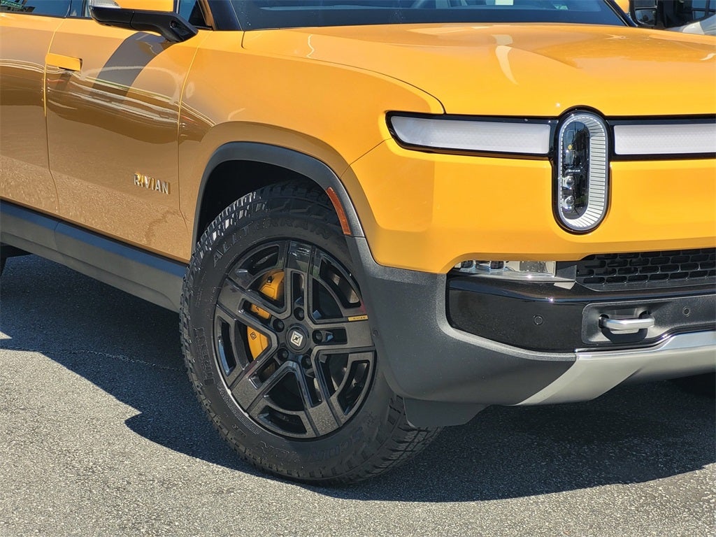 2023 Rivian R1S Adventure