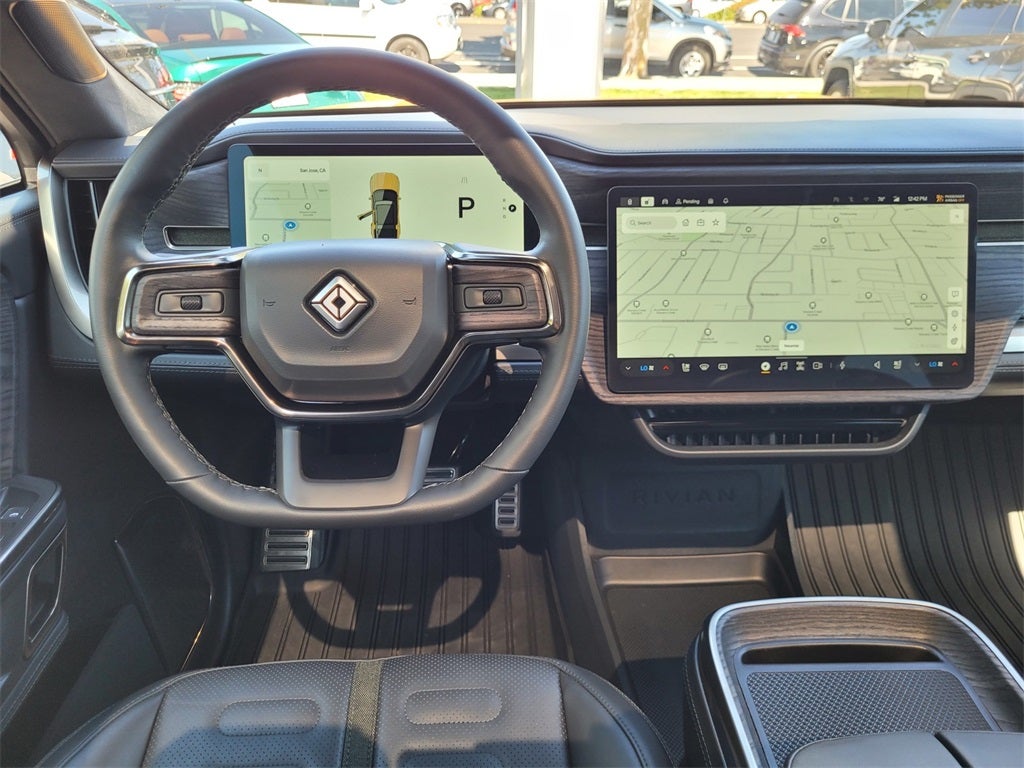 2023 Rivian R1S Adventure