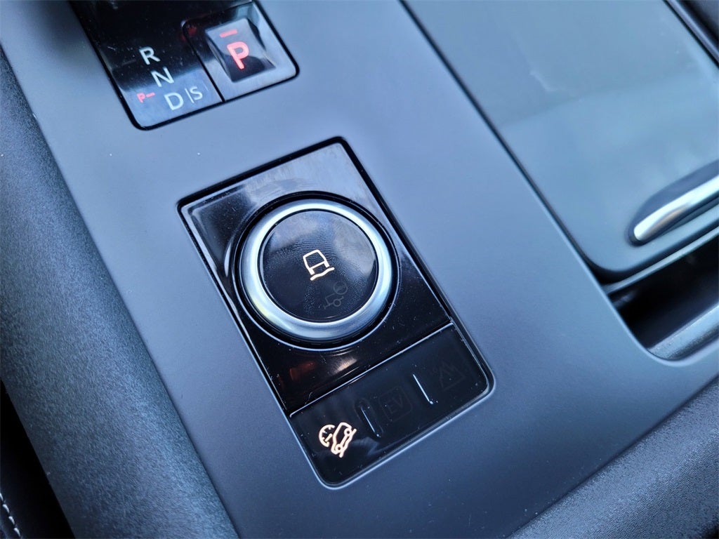 2024 Land Rover Discovery Dynamic SE