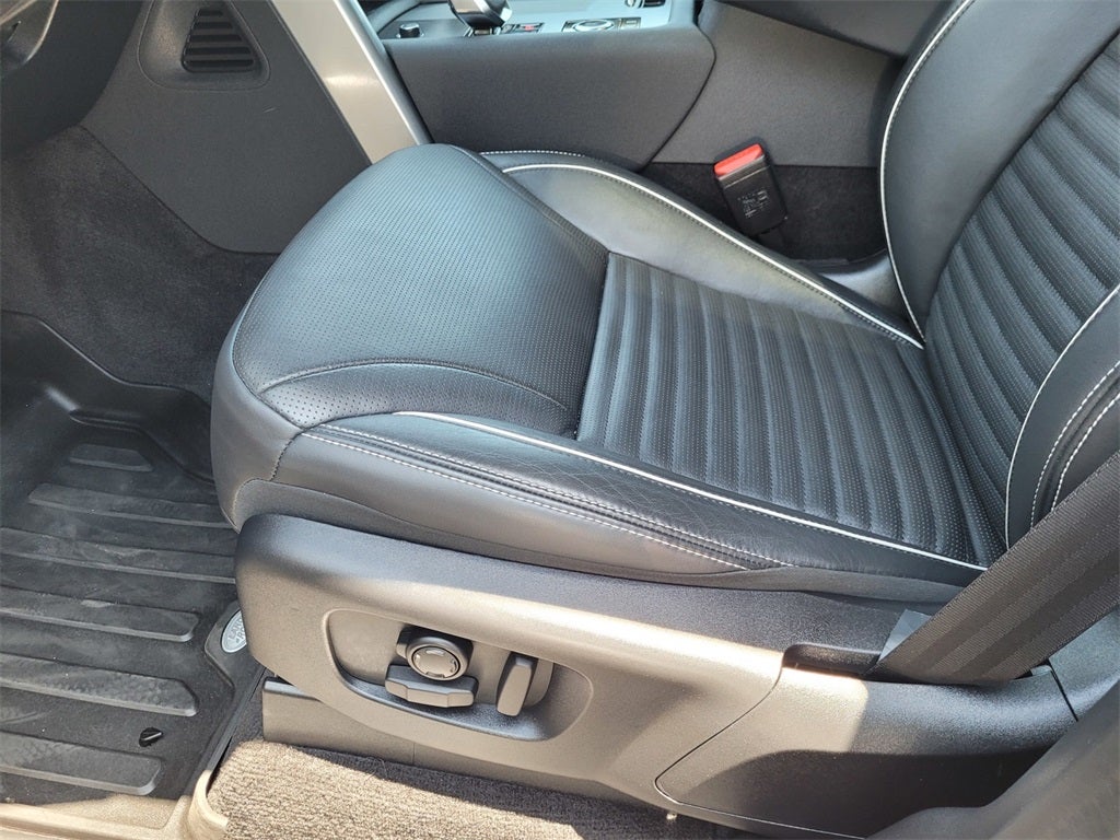 2024 Land Rover Discovery Dynamic SE