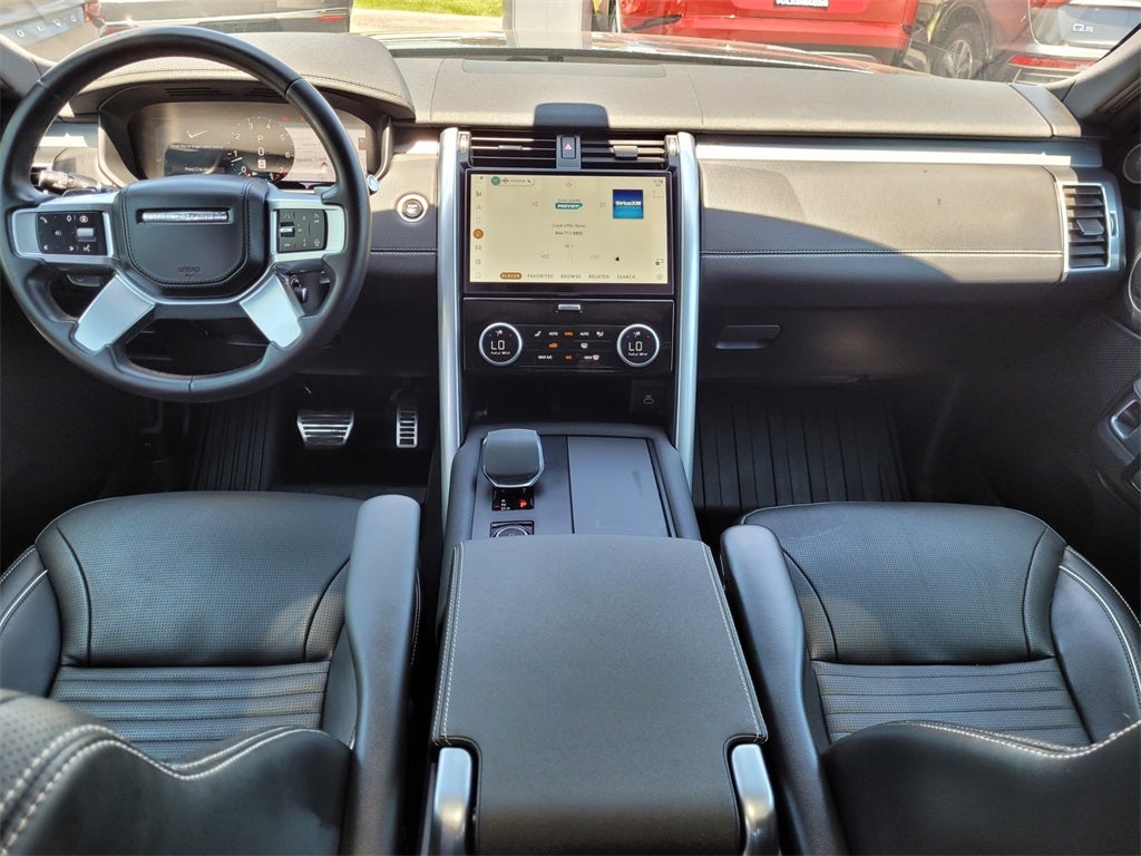 2024 Land Rover Discovery Dynamic SE