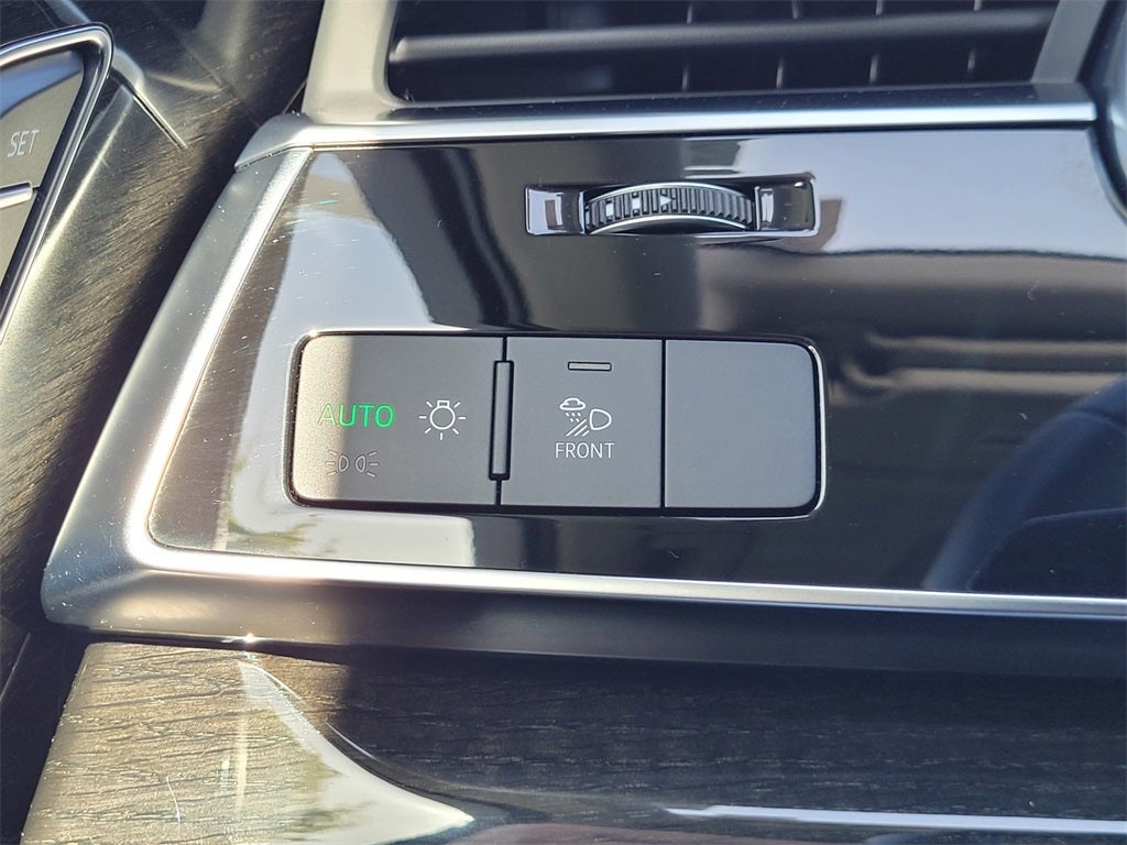 2022 Audi Q7 55 Premium Plus quattro