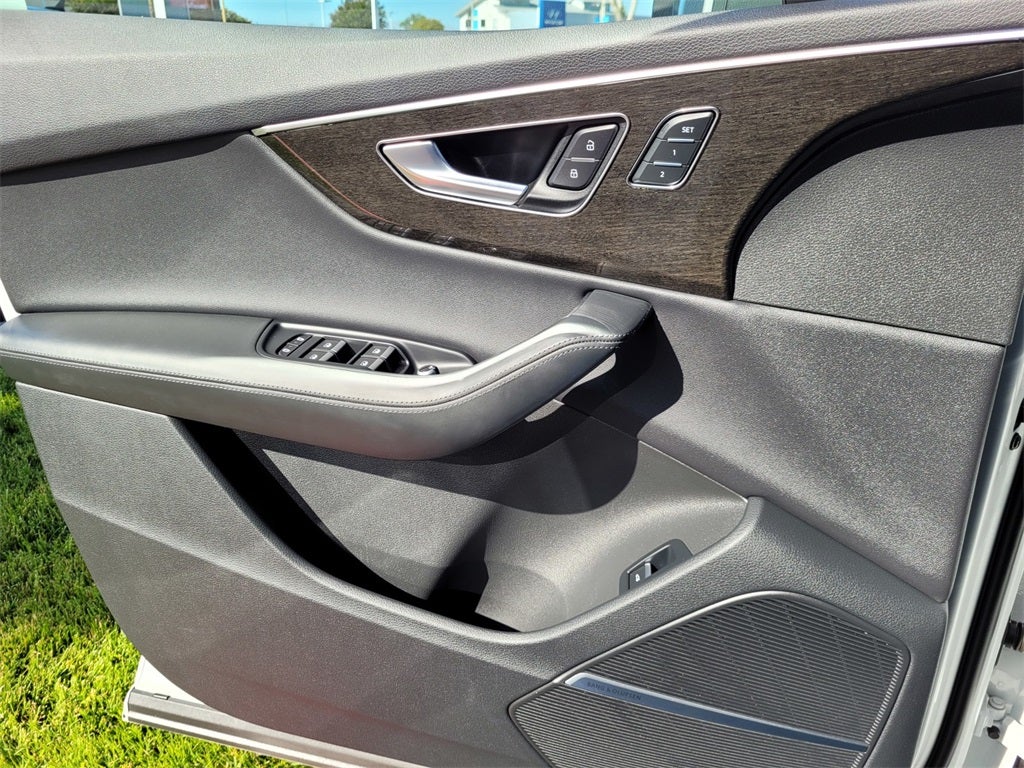 2022 Audi Q7 55 Premium Plus quattro